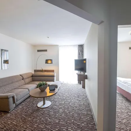 Park By Radisson Отель 4*